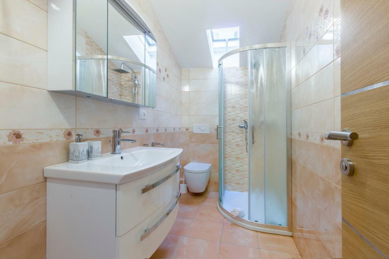 Apartmani Skelin***/**** Kastela Luaran gambar