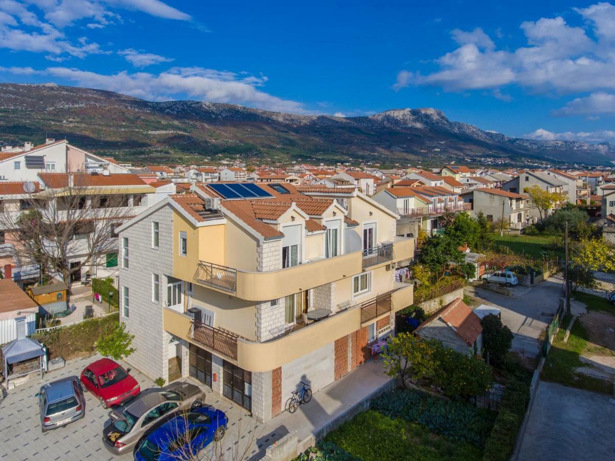 Apartmani Skelin***/**** Kastela Luaran gambar