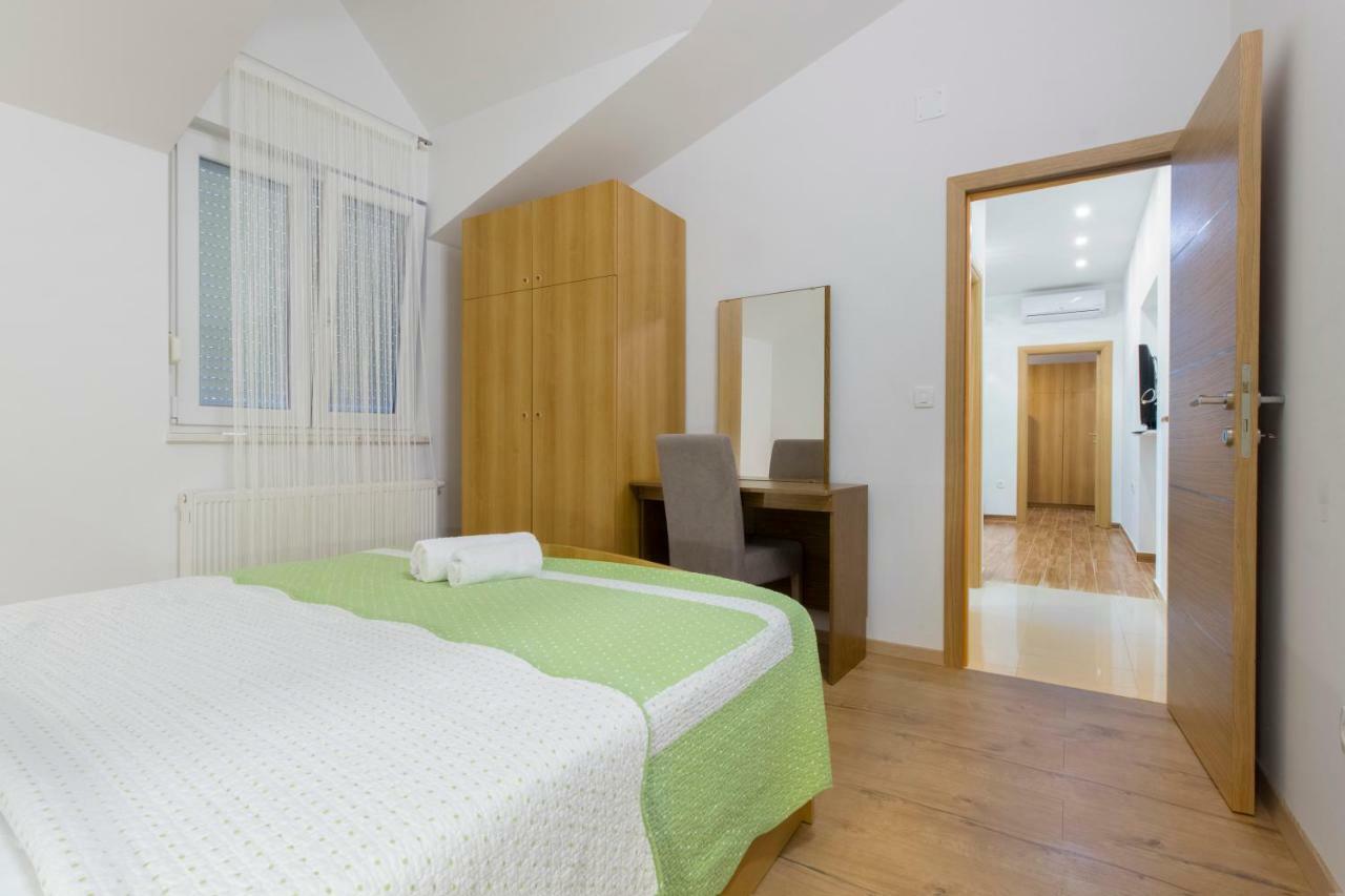 Apartmani Skelin***/**** Kastela Luaran gambar